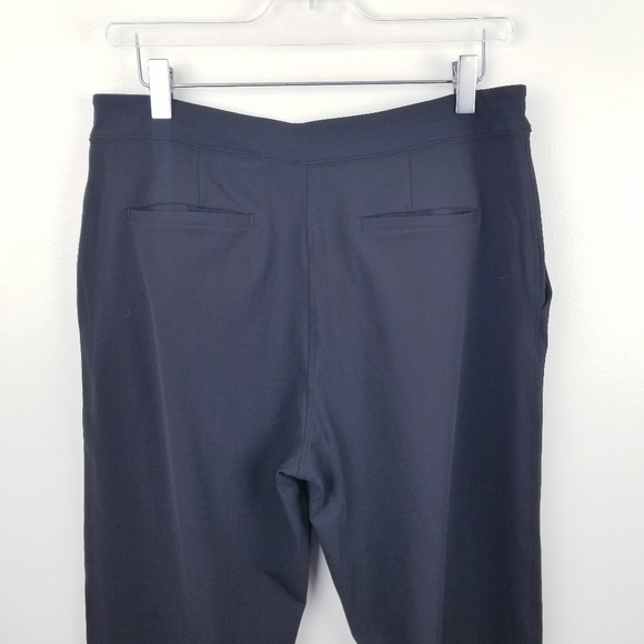 Lululemon Women's Black Jogger Pants - Picture 5 of 7